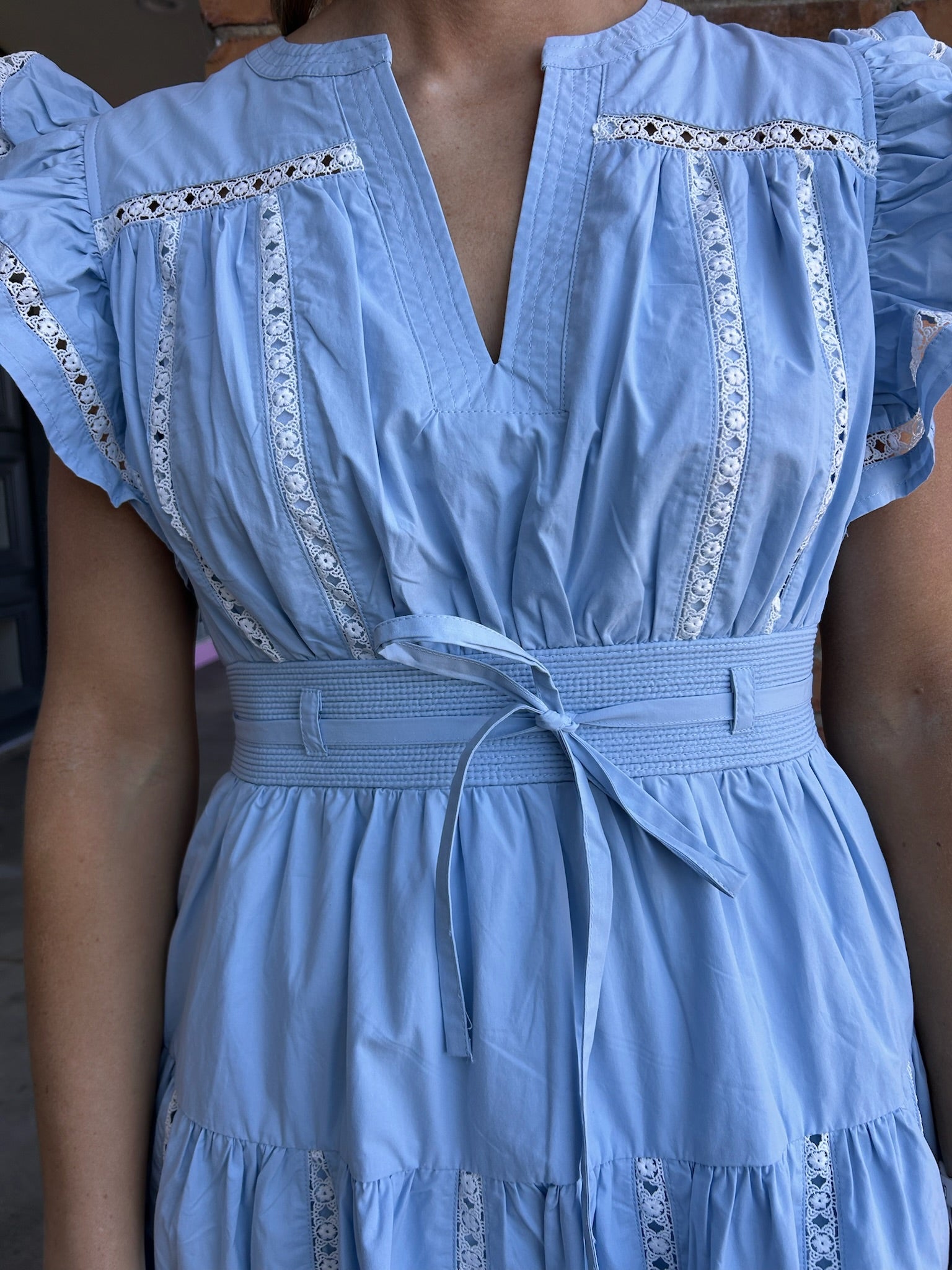 Chambray flutter sleeve poplin w lace