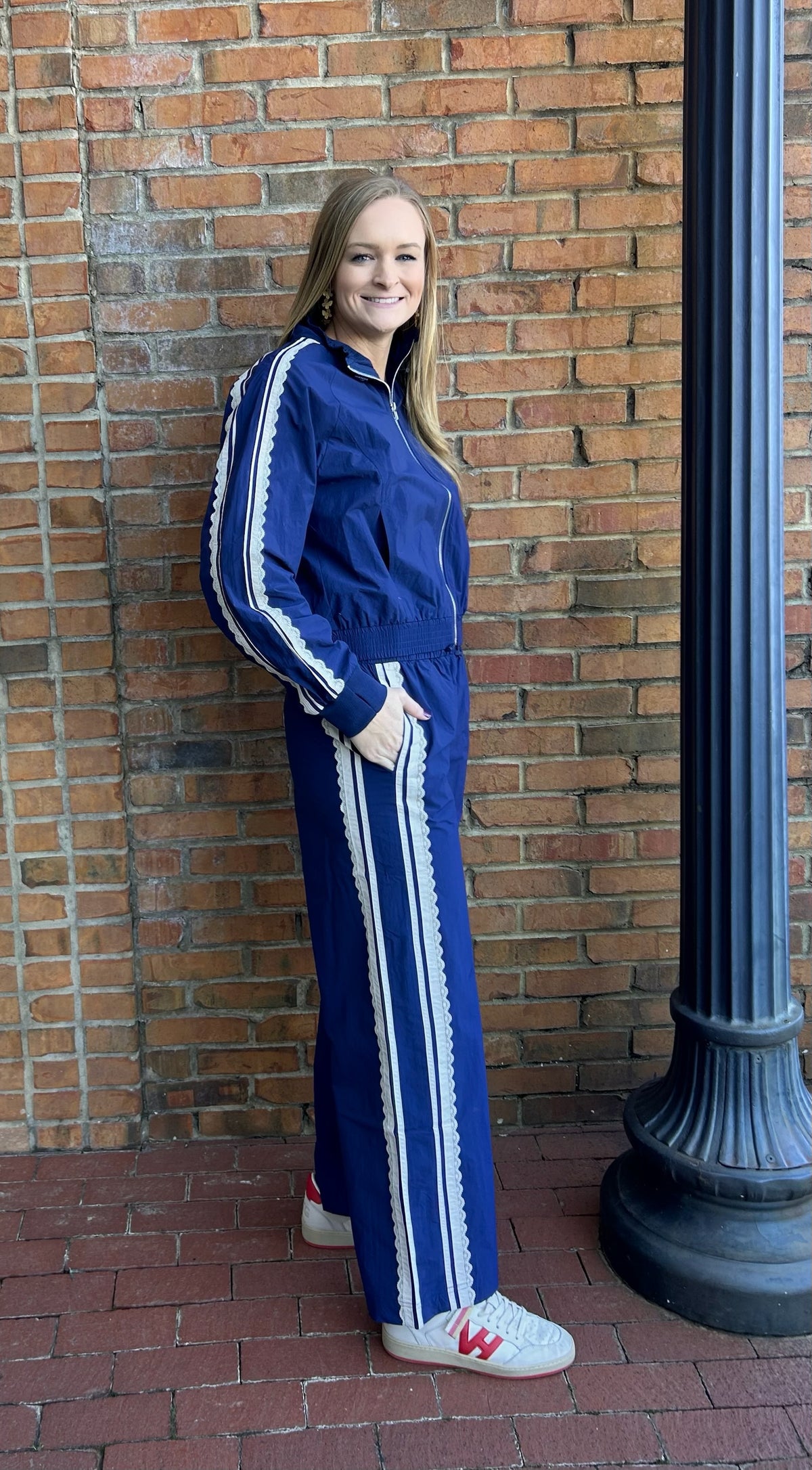 Track pants with lace detail-navy